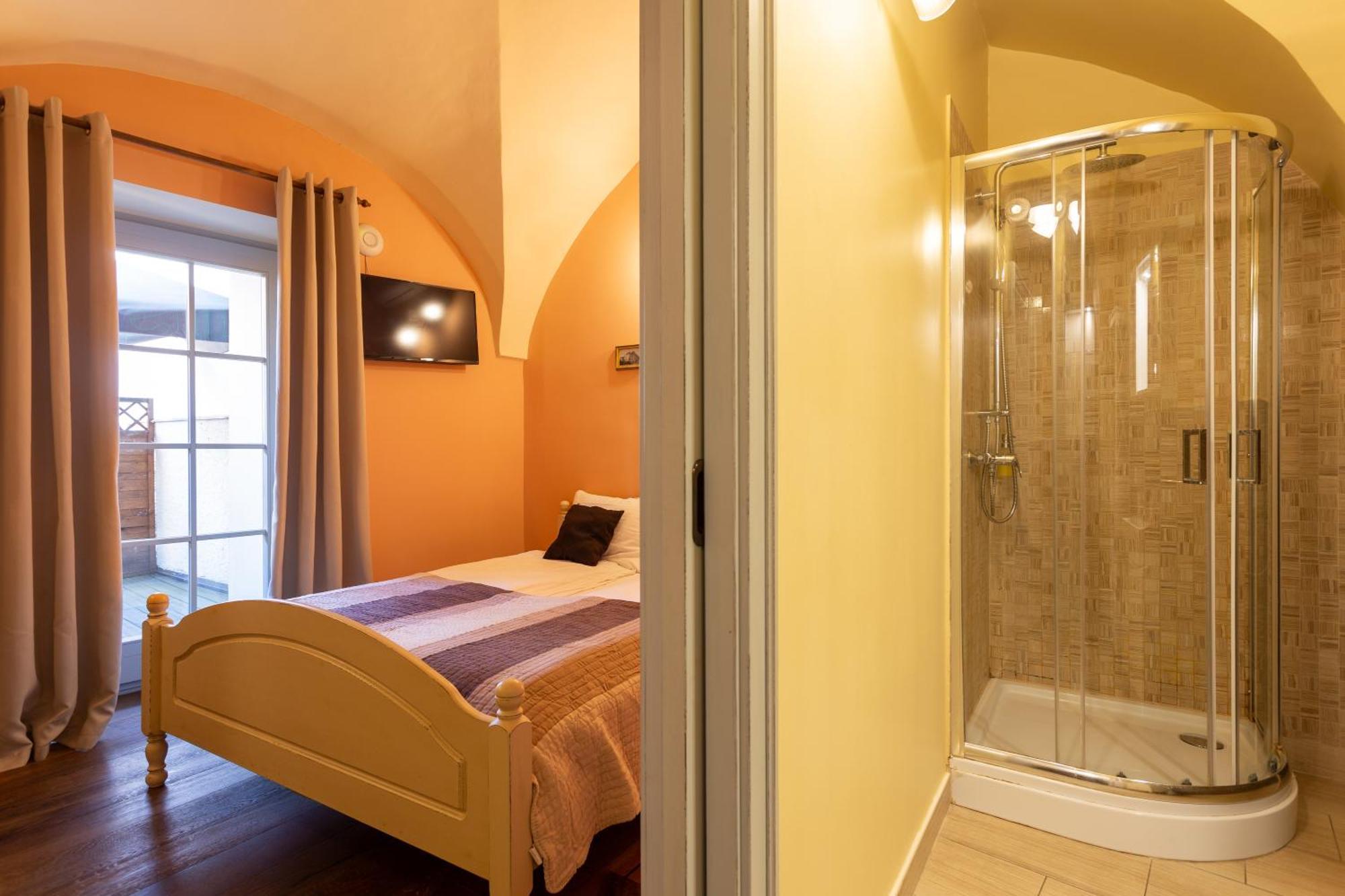 Hotel Patrick'S Pub à Maribor Extérieur photo
