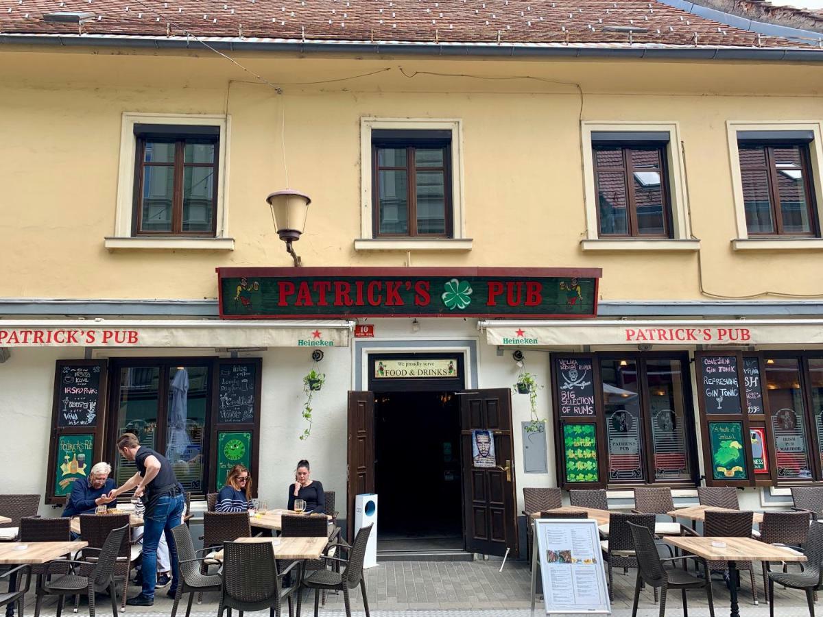 Hotel Patrick'S Pub à Maribor Extérieur photo